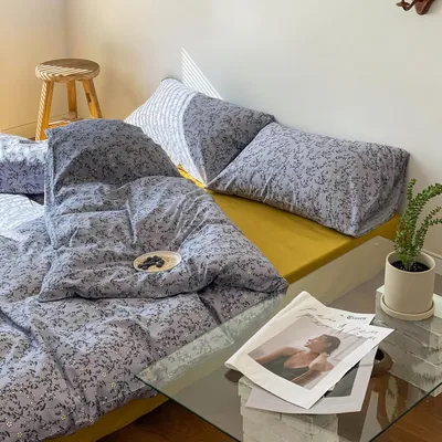 Obrázek produktu pro Sada povlečení 220x240 cm, šedá, 3dílná, 100% bavlna, květinový vzor, obsahuje 2 povlaky na polštáře 80x80 cm,  Oeko-Tex