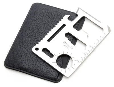Productafbeelding van Multifunctioneel gereedschap in creditcardformaat met 12 functies