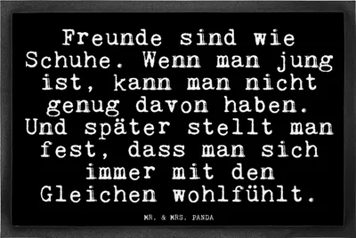 Produktbild von Mr. & Mrs. Panda Bodenvorleger Freunde sind wie Schuhe.... 40 x 60 cm - Schwarz - Geschenk, Türmatte, Schmutzmatte, Schmutzfangmatte, Geburtstagsgeschenk, Freundin, Liebe