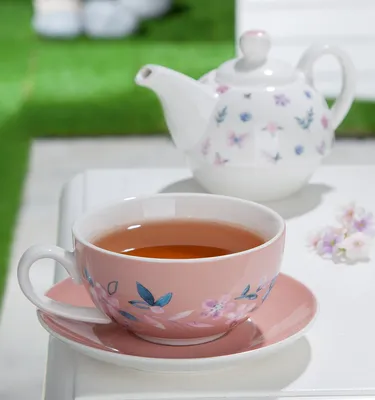 Produktbild von Gilde Porzell Tea for one "Blütenzauber" VE 4