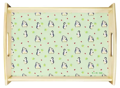 Produktbild von Mr. & Mrs. Panda Servierplatte Holz Pinguin Marienkäfer - Grün - Geschenk, sofatablett, Serviertablett, Tablett, Liebe, Sofa, Kleine Wunder, betttablett, Glück, Deko