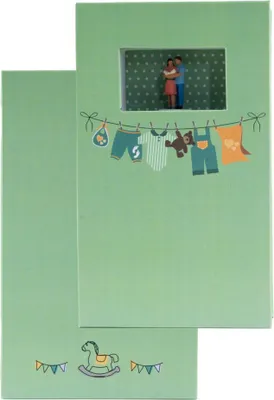Produktbild von NOCH Geschenkbox „Glückwunsch zum Baby“, mit handbemalter Miniatur, personalisierbar und ideal als Geschenk zur Geburt