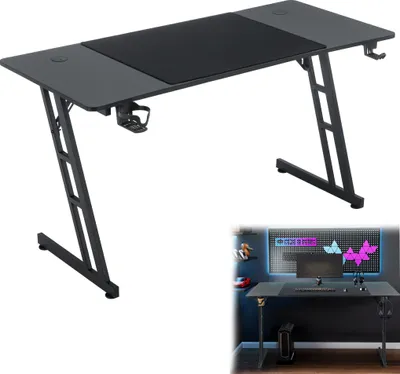 Produktbild von UISEBRT Gaming Tisch 140 x 60cm Gaming Schreibtisch Stabiler Computertisch PC Tisch Schwarz mit Getränkehalter & Kohlefaserbeschichtung 2 Öffnungen für Kabel Gamer Tisch Gaming Bürotisch-ohne LED