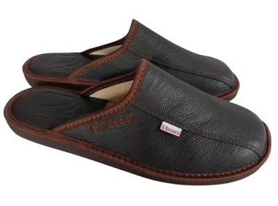 Produktbild von Bosaco Herren Hausschuhe Leder, Braun, Größe 44 – Bequeme Männer Pantoffeln, Weich, Rutschfest, Handgemacht, Atmungsaktiv, Hausschlappen Alltag