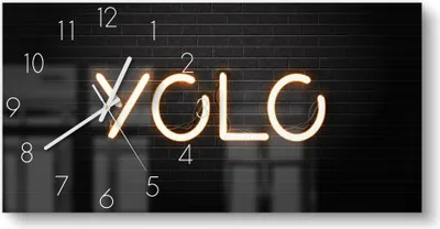 Produktbild von DEQORI Glasuhr 60x30 cm Zahlen 'Leuchtbuchstaben YOLO' Wanduhr Glas Uhr Design leise