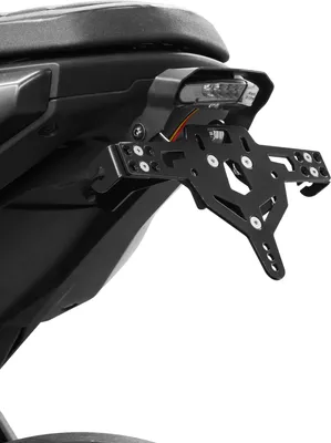Imagen del producto de Soportes para matrículas ZIEGER Pro, compatibles con la Suzuki GSX-8T, para uso en Francia