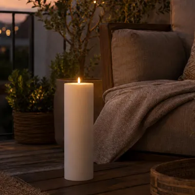 Produktbild von XXL LED Kerze - Outdoorkerze - H: 37,5cm/D: 10cm - Timer/Sensor - für Innen/Außen - weiß