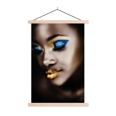 Produktbild von MuchoWow® Textilposter Schwarz und Gold - Frau - Make up 120x180 cm mit holzfarbenen Rahmen - Textil-Plakat