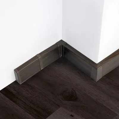 Produktbild von DQ-PP Sockelleiste PVC 200cm + Dübel | Kabelkanal | Fussleiste | Farbe: Wenge | Höhe: 55mm | ; LPWE55.2M