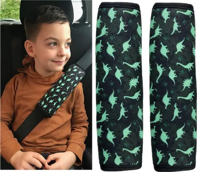 Produktbild von 2x HECKBO Auto Gurtschutz Sicherheitsgurt Schulterpolster Schulterkissen Autositze Gurtpolster für Kinder Jungen/Jungs mit Dino Dinosaurier