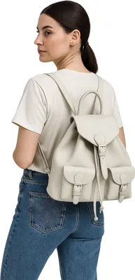 Produktbild von Rucksack Chicaletta lässiges Design aus echtem Leder von collezione alessandro