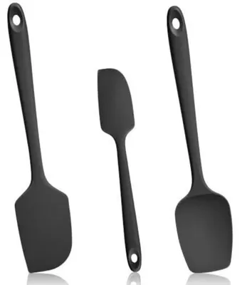 Zdjęcie produktu dla Zestaw 3 silikonowych skrobaczek do ciasta, czarne, 29 cm, odporne na temperaturę do 315°C, nieprzywierające, elastyczne