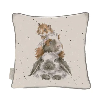 Produktbild von Wrendale Designs Baumwoll-Leinen Kissen Hase Piggy