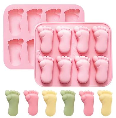 Productafbeelding van Siliconen bakvormen in de vorm van babyvoetjes - set van 2 - voor bakken en knutselen - roze - 14,2 x 11,6 cm
