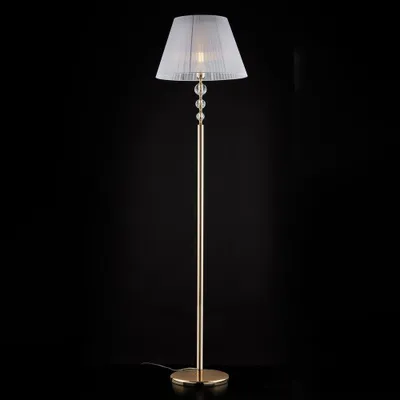 Imagen del producto de Lámpara de pie clásica Ruben, con estructura de metal dorado y detalles de cristal, una luz, casquillo E27