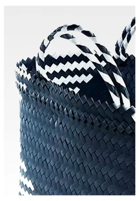 Produktbild von Einkaufskorb geflochten aus Kunststoff - Malia XXL - blau-weiß
