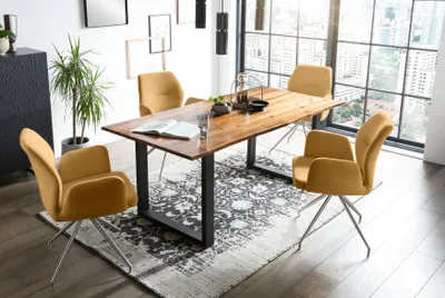 Produktbild von SalesFever Essgruppe 5-tlg. | 160x85 cm | 26 mm Akazienplatte aus Baumkante cognac | Metall Kufengestell schwarz | 4 Drehstühle mit Strukturstoff gelb