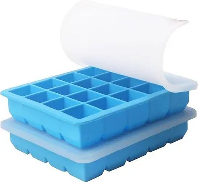 Immagine prodotto di Stampo per cubetti di ghiaccio in silicone con coperchio, 2 pezzi | 16 scomparti, facile da aprire e adatto al contatto con gli alimenti