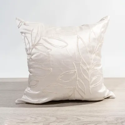 Produktbild von Kissen von Lysel - beige Blätterzweige Cabilao 38x38, reines Polyester Dekokissen