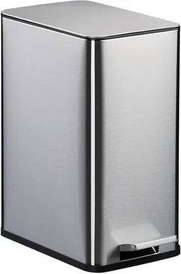 Productafbeelding van Badkamer prullenbak - Softclose - Binnenemmer - Pedaalemmer - 10L - Ijzer - Zilver