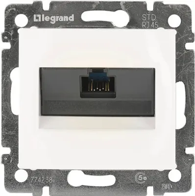 Obrázek produktu pro Datová zásuvka Legrand 774238 Valena RJ45 Cat. 5e bílá