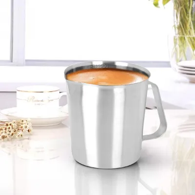 Obrázek produktu pro 1500ml nerezový šálek na pěnění mléka s měřítkem pro použití v kavárně Latte Art