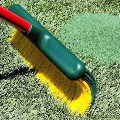 Produktbild von Kunstgrasbürste für Gartenzwecke, ideal für Reinigung