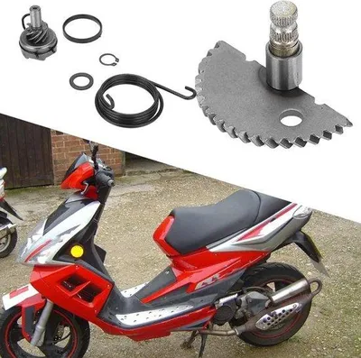 Image de Kit de démarrage pour scooters GY6 avec ventilateur en aluminium et poulie de renvoi pour moteurs 50 cm³ et 80 cm³.