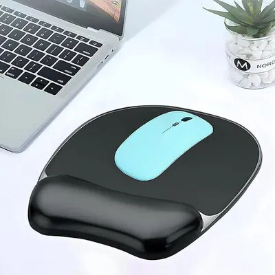 Produktbild von Famanu Mauspad mit Handballenauflage - Ergonomisch und rutschfest