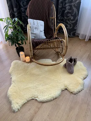 Produktbild von Sheepmania Relugan Schaffell Echt Klein Geschoren - Gegerbt im Relugan Verfahren Lammfell Echt - Kurzes Dichtes Schaffell Echt - Teppich Decke Kamin Lammfelldecke Kinderwagen - Goldgelb