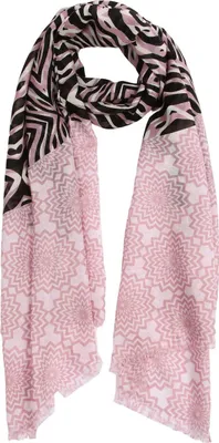 Samaya Breitschal in rosa
