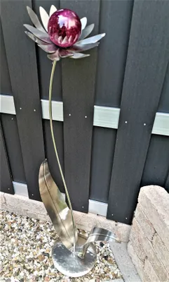 Produktbild von Skulptur Blume Palermo Edelstahl Kugel violett 120 cm Dekoration Garten
