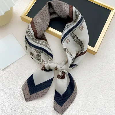 Obrázok produktu pre Elegantná viacfarebná šatka BO-40926 - Štýlový doplnok pre každú príležitosť KP40926