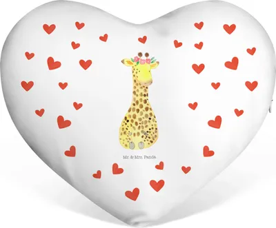 Produktbild von Mr. & Mrs. Panda Sofakissen Giraffe Blumenkranz - Weiß - Geschenk, Freundin, Afrika, Dekokissen, Abenteurer, Schmusekissen, Selbstliebe, Kuschelkissen, Herzkissen