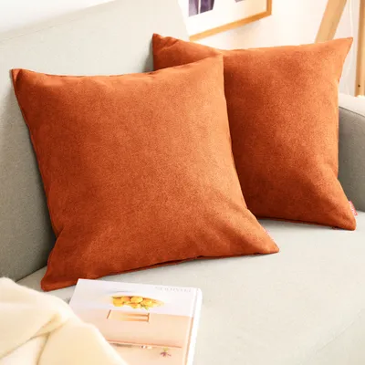 Produktbild von Blumtal 2er Set Kissenbezug 50x50 cm Chenille - Kuscheliges Sofakissen mit verstecktem Reißverschluss,  , weiches Dekokissen, Gold Flame - Orange