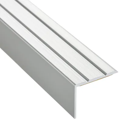 Produktbild von SOTECH Treppenprofil 1000 x 25 x 18 mm silber eloxiert selbstklebend