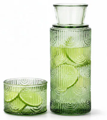 Glaskaraffe mit Deckel & Glasbecher, 640 ml + 180 ml, grün