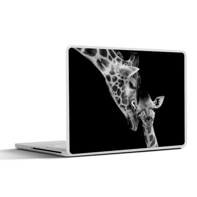 Produktbild von MuchoWow® Laptop Aufkleber Sticker Cover Porträt - Giraffe - Tiere - Schwarz - Weiß 25x18 cm - Laptop-Deko