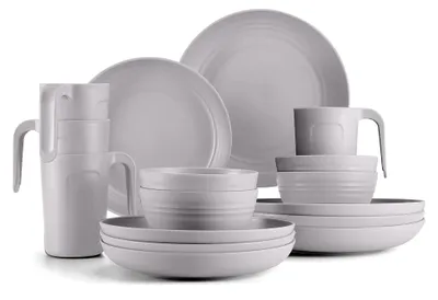 Produktbild von Wiederverwendbares Camping Geschirr Set für 4 Personen, 17-teiliges Plastikgeschirr für Picknick