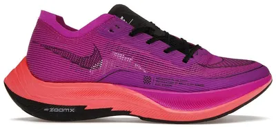 Productafbeelding van Nike ZoomX Vaporfly Next% 2 in de kleur Hyper Violet Flash Crimson, maat EU 35.5