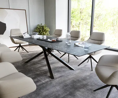Produktbild von DELIFE Esstisch Edge 300x100cm Keramik Laminam®Nero Greco Anthrazit Mittelfuß Kreuz Schwarz
