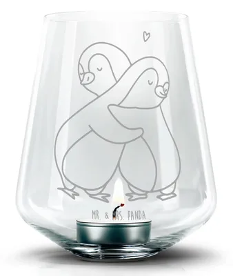 Produktbild von Mr. & Mrs. Panda Laterne Pinguine Kuscheln - Transparent - Geschenk, Hochzeitstag, glas kerzenhalter, Freundin, Valentinstag, für, Teelichthalter, Frauen, gravur, Freund