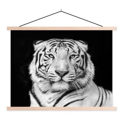 Produktbild von MuchoWow® Textilposter Tiger - Schwarz - Weiß - Porträt - Tiere 120x90 cm mit holzfarbenen Rahmen - Magnetisch