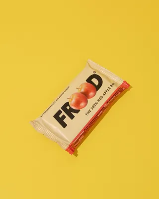 Produktbild von FROOD Roter Apfel Fruchtriegel – 16er Pack - 100 % Frucht, gefriergetrocknet, ohne Zuckerzusatz – 100 g frisches Obst pro Riegel