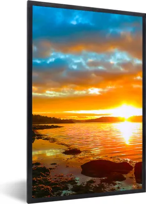 Produktbild von MuchoWow® Gerahmtes Poster Sonne - Landschaft - Wasser - Bäume 40x60 cm - Poster mit Schwarzem Bilderrahmen Wandposter Rahmen Foto Bilder - Papierdruck - Wandbilder