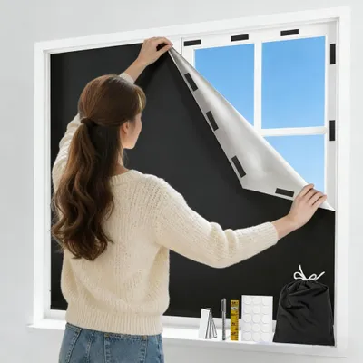 Image de Store enrouleur occultant sans perçage - Film de protection thermique pour fenêtres
