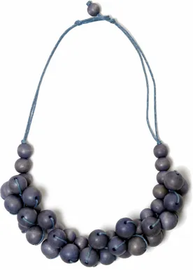 Produktbild von Kurze Kette Lea mit unterschiedlichen Holzkugeln von collezione alessandro