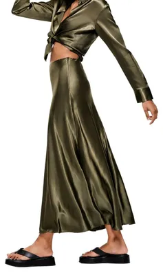 Image de Robe Zara, modèle mini, coupe trapèze, motif animalier, couleur marron