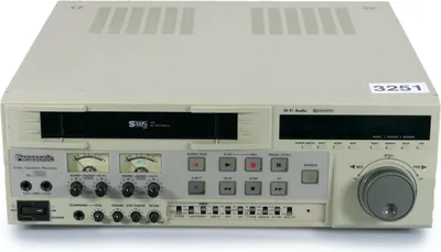 Image de Panasonic AG-7530 - Enregistreur Super VHS de diffusion SVHS