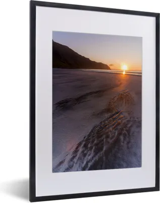 Produktbild von MuchoWow® MuchoWow® Gerahmtes Poster Sonne - Strand - Berge 30x40 cm - Poster mit zchwarzem Bilderrahmen - Wandposter Schlafzimmer